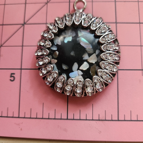 Vintage Abalone and crystal pendant - Picture 1 of 2